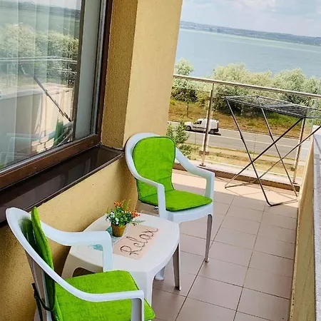 Ank Summerland Apartment