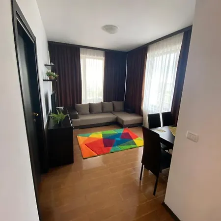 Ank Summerland Mamaia